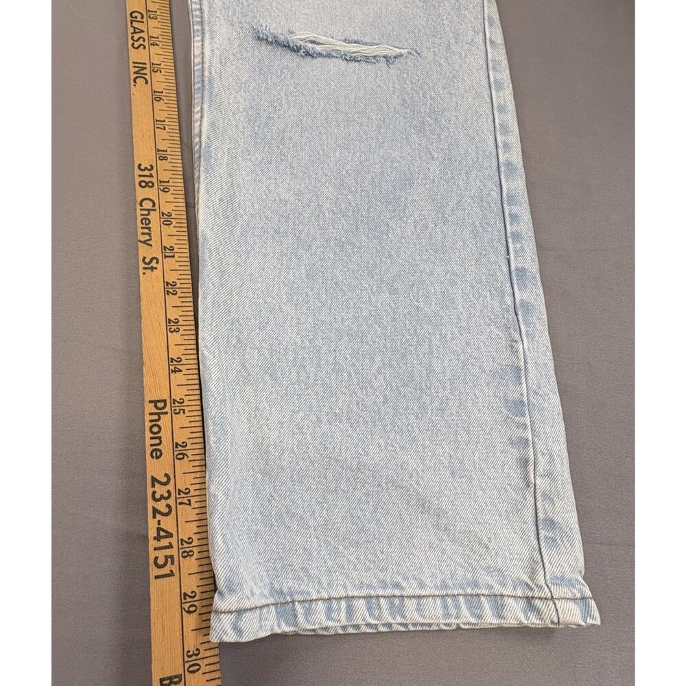 Pretty Little Thing PLT Jeans US 8 Light Blue Wash Distressed Straight Leg NWT - Picture 8 of 11
